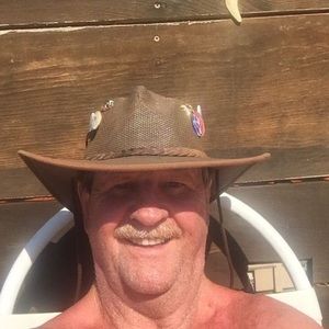 Meet your Posher, Gary